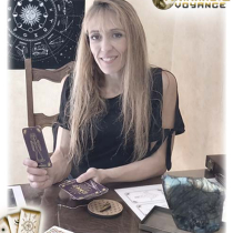 image profil · Arianne du Cabinet Arianne G Voyance